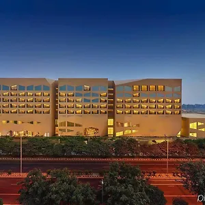 Vivanta New Delhi, Dwarka Hotel